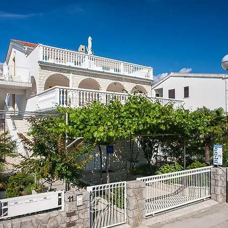 Apartments Dino Krk Town Exterior photo