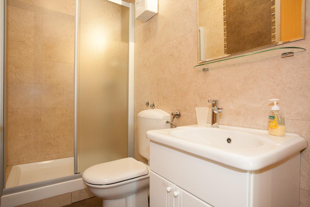 Dino Apartment Krk Town